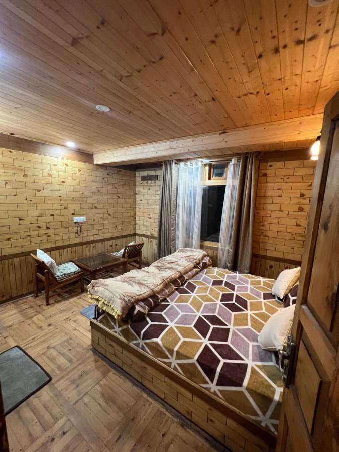 Pahadi House Homestay Narkanda