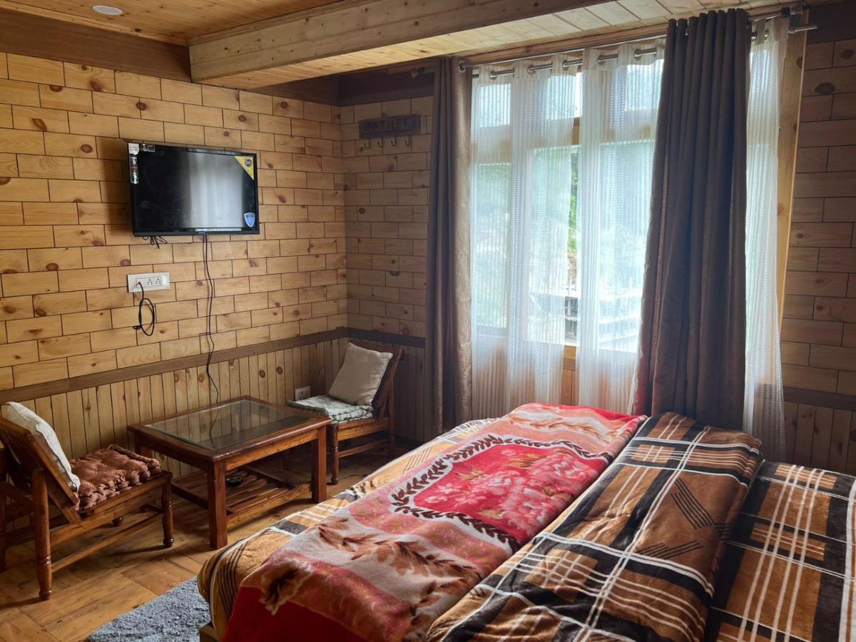 Homestay Pahadi House Narkanda